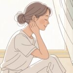 夏の光のなかでくつろぐ女性｜八王子の耳つぼダイエット さわい整体院
